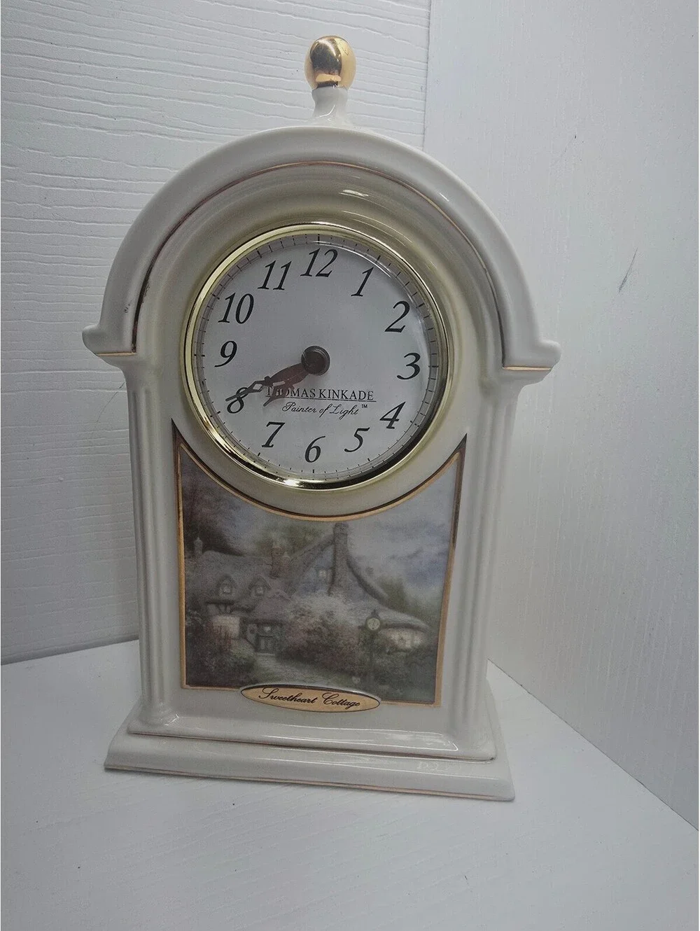 Thomas Kinkade Sweetheart Cottage Ceramic Mantle Clock 2004 Gold Trim
